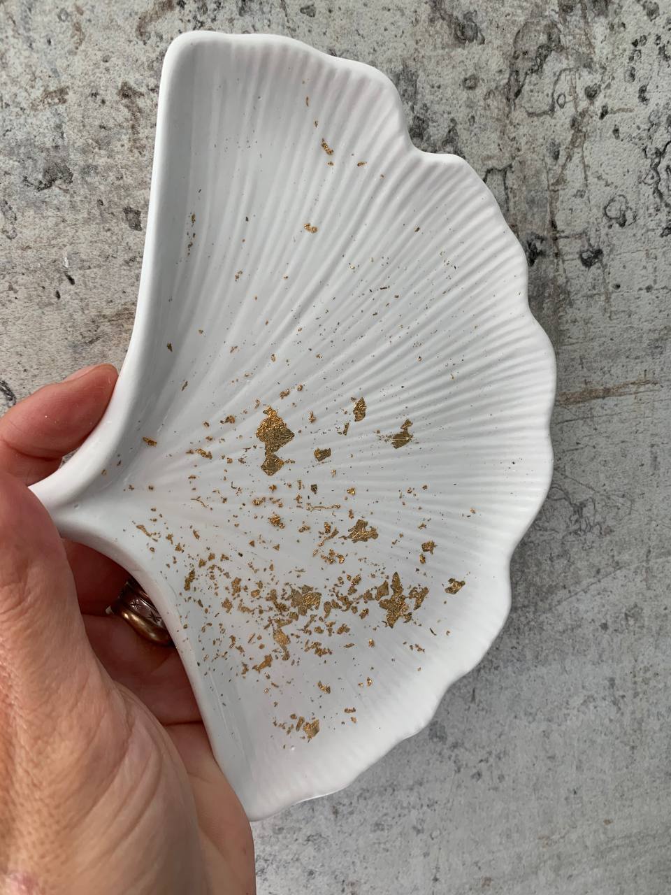 Foglia Incanto – Svuota tasche decorativo in resina – foto 6