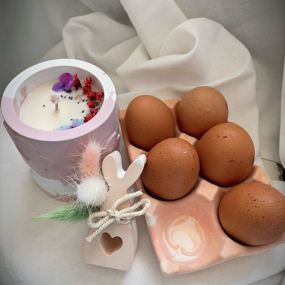 Box Pasqua Decorativa – Candela Fiorita, Coniglio e Porta Uova – foto 3