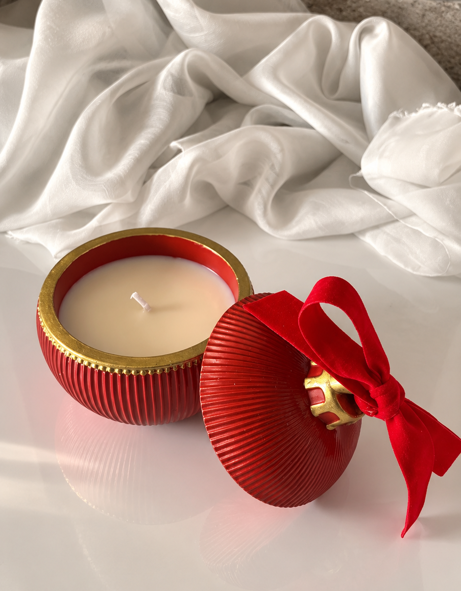 Pallina di Natale con Perline Dorate