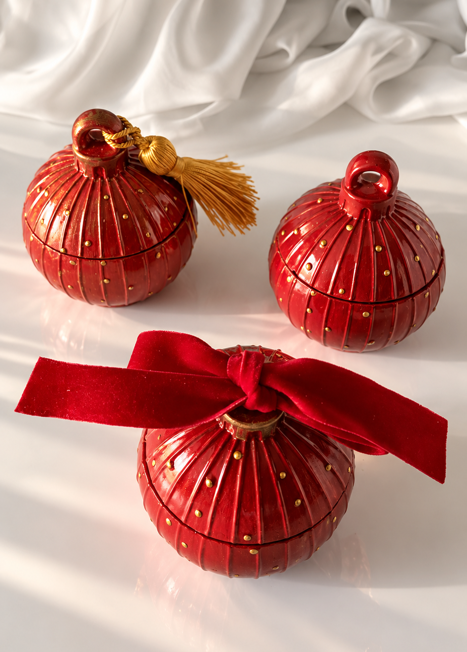 Pallina di Natale con Pois Dorati